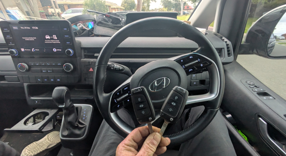 Hyundai car keys cut and programmed onsite bt Narre Warren Locksmiths